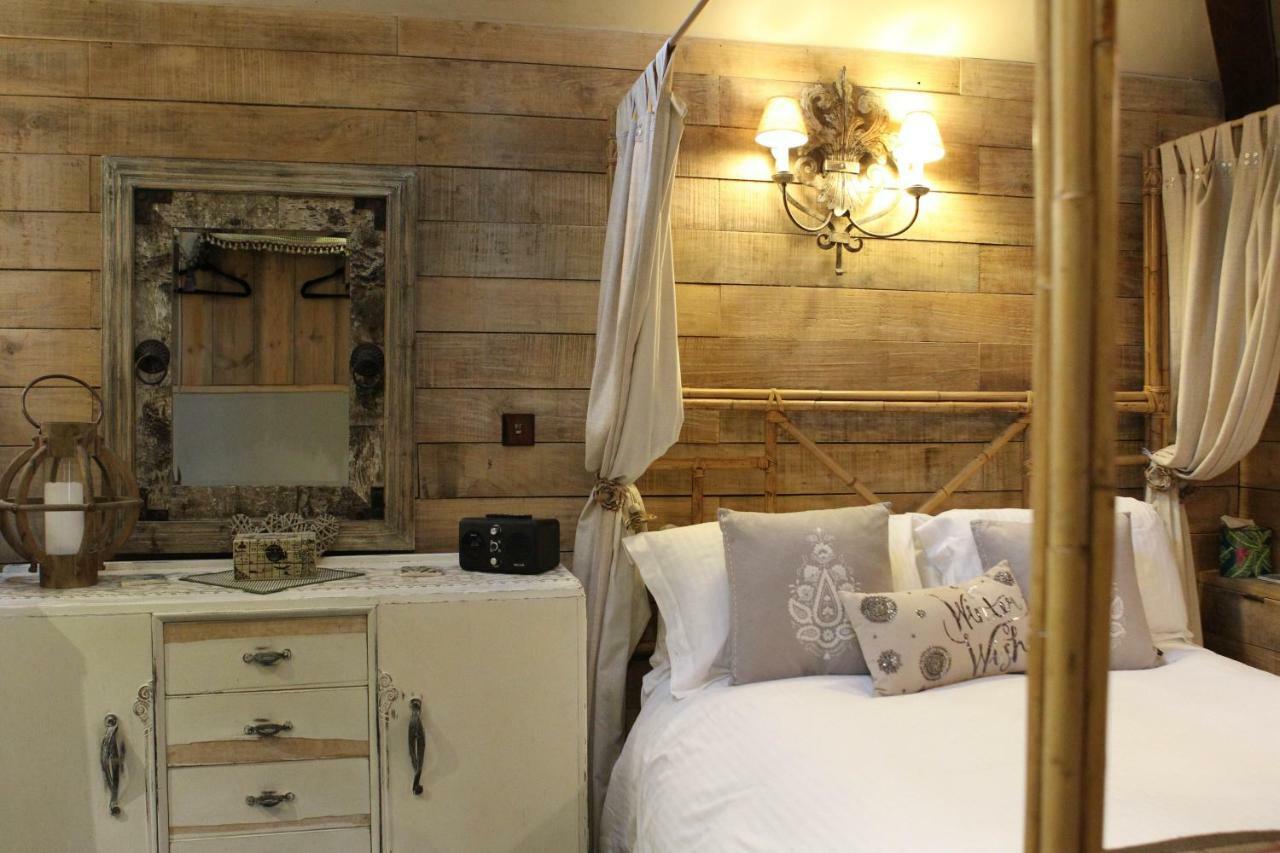 The Devils Cradle Hotel Farnham  Buitenkant foto